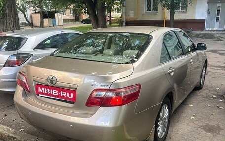 Toyota Camry, 2006 год, 850 000 рублей, 2 фотография