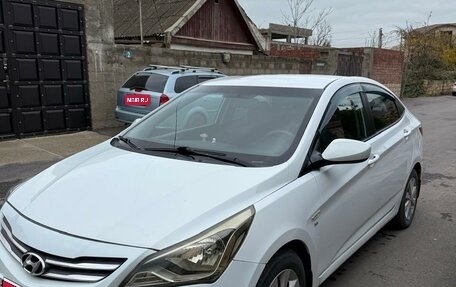 Hyundai Solaris II рестайлинг, 2016 год, 980 000 рублей, 1 фотография