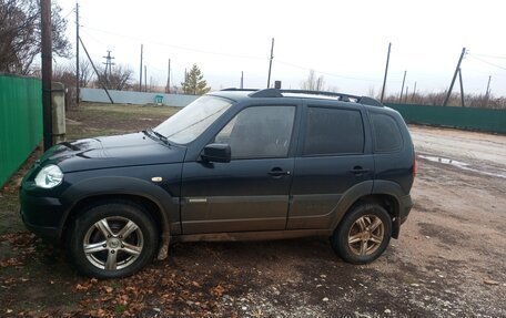 Chevrolet Niva I рестайлинг, 2013 год, 430 000 рублей, 2 фотография