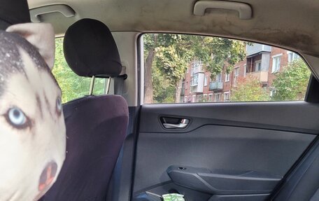 Hyundai Solaris II рестайлинг, 2021 год, 1 300 000 рублей, 2 фотография