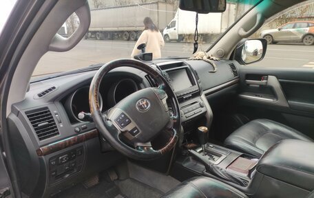 Toyota Land Cruiser 200, 2011 год, 3 170 000 рублей, 12 фотография
