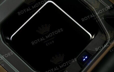 Land Rover Defender II, 2025 год, 21 500 000 рублей, 13 фотография