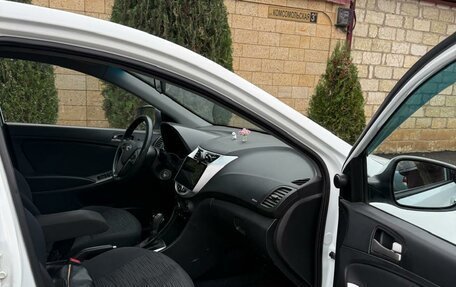 Hyundai Solaris II рестайлинг, 2016 год, 980 000 рублей, 8 фотография