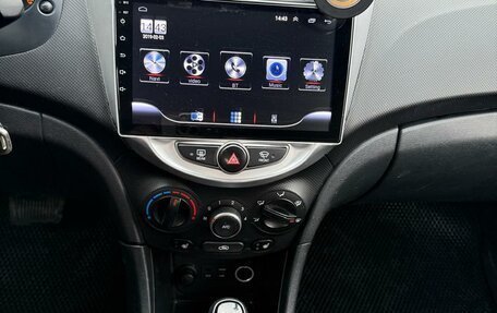 Hyundai Solaris II рестайлинг, 2016 год, 980 000 рублей, 9 фотография