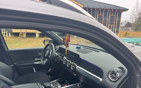 Mercedes-Benz GLB, 2020 год, 4 000 000 рублей, 9 фотография