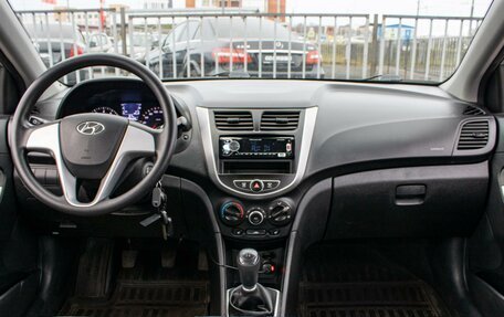 Hyundai Solaris II рестайлинг, 2012 год, 710 000 рублей, 5 фотография