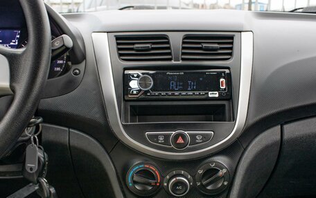 Hyundai Solaris II рестайлинг, 2012 год, 710 000 рублей, 18 фотография