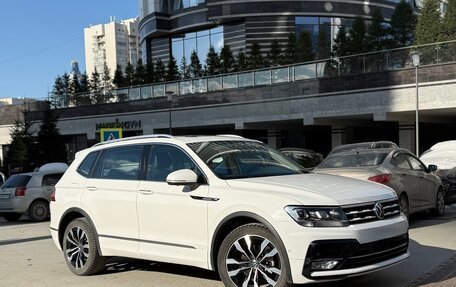 Volkswagen Tiguan II, 2020 год, 3 700 000 рублей, 4 фотография