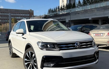 Volkswagen Tiguan II, 2020 год, 3 700 000 рублей, 5 фотография