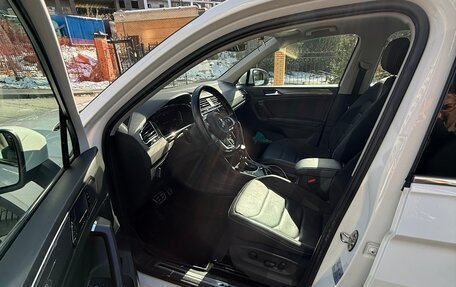 Volkswagen Tiguan II, 2020 год, 3 700 000 рублей, 14 фотография