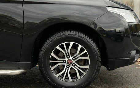 Mitsubishi Outlander III рестайлинг 3, 2012 год, 1 305 000 рублей, 10 фотография