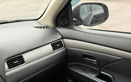 Mitsubishi Outlander III рестайлинг 3, 2012 год, 1 305 000 рублей, 26 фотография