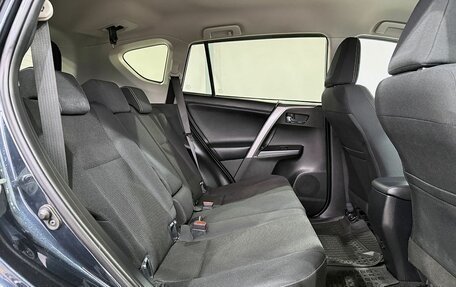 Toyota RAV4, 2017 год, 2 499 000 рублей, 12 фотография