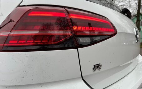 Volkswagen Golf R VII, 2019 год, 3 450 000 рублей, 10 фотография