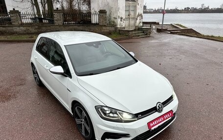 Volkswagen Golf R VII, 2019 год, 3 450 000 рублей, 9 фотография