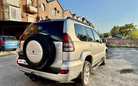 Toyota Land Cruiser Prado 120 рестайлинг, 2004 год, 2 300 000 рублей, 3 фотография