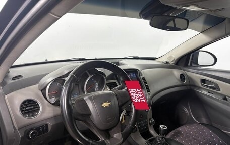 Chevrolet Cruze II, 2010 год, 560 000 рублей, 12 фотография