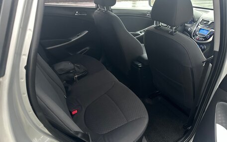 Hyundai Solaris II рестайлинг, 2011 год, 455 000 рублей, 14 фотография