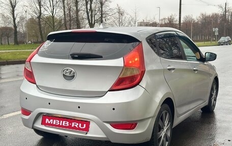 Hyundai Solaris II рестайлинг, 2011 год, 455 000 рублей, 4 фотография