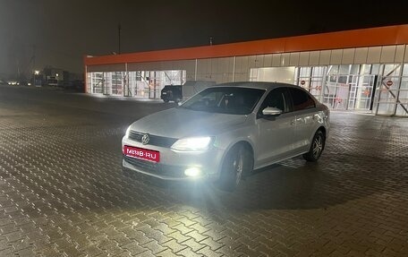 Volkswagen Jetta VI, 2013 год, 1 010 000 рублей, 1 фотография