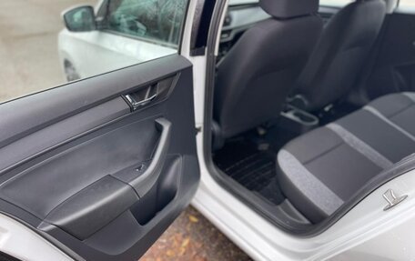 Skoda Rapid II, 2021 год, 1 090 000 рублей, 22 фотография