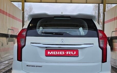 Mitsubishi Montero Sport, 2022 год, 4 000 000 рублей, 4 фотография