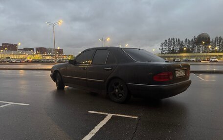 Mercedes-Benz E-Класс, 1997 год, 450 000 рублей, 6 фотография