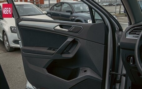 Volkswagen Tiguan II, 2019 год, 1 695 000 рублей, 12 фотография