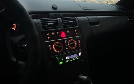 Mercedes-Benz E-Класс, 1997 год, 450 000 рублей, 11 фотография