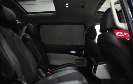 KIA Carnival, 2022 год, 5 120 000 рублей, 19 фотография