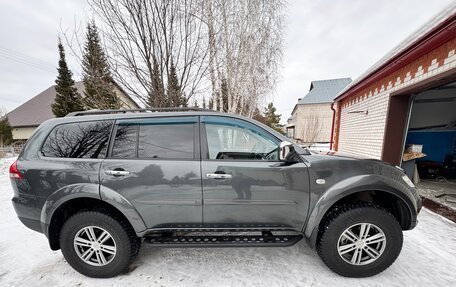 Mitsubishi Pajero Sport II рестайлинг, 2014 год, 3 090 000 рублей, 6 фотография