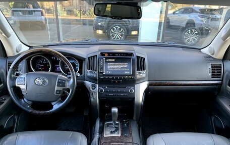 Toyota Land Cruiser 200, 2008 год, 2 720 000 рублей, 11 фотография