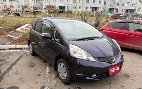 Honda Fit III, 2010 год, 850 000 рублей, 1 фотография