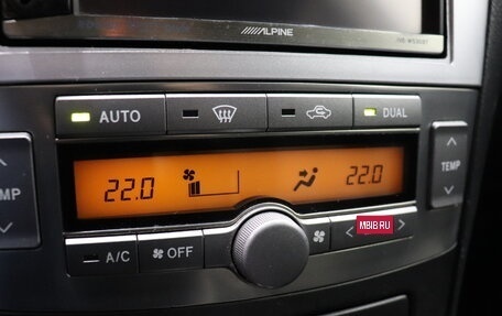 Toyota Avensis III рестайлинг, 2004 год, 538 000 рублей, 13 фотография