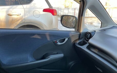 Honda Fit III, 2010 год, 850 000 рублей, 9 фотография