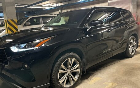 Toyota Highlander, 2021 год, 5 500 000 рублей, 3 фотография