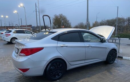 Hyundai Solaris II рестайлинг, 2014 год, 750 000 рублей, 4 фотография