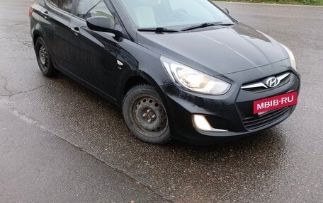 Hyundai Solaris II рестайлинг, 2011 год, 650 000 рублей, 8 фотография