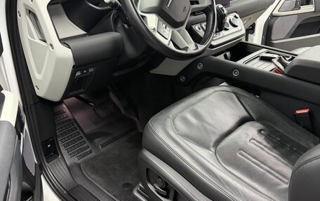 Land Rover Defender II, 2021 год, 5 460 000 рублей, 19 фотография