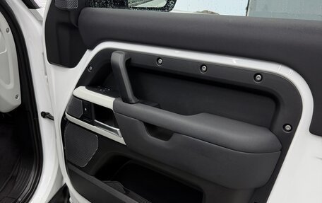 Land Rover Defender II, 2021 год, 5 460 000 рублей, 20 фотография