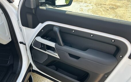 Land Rover Defender II, 2021 год, 5 460 000 рублей, 23 фотография