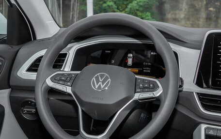 Volkswagen T-Roc I, 2025 год, 2 590 000 рублей, 13 фотография