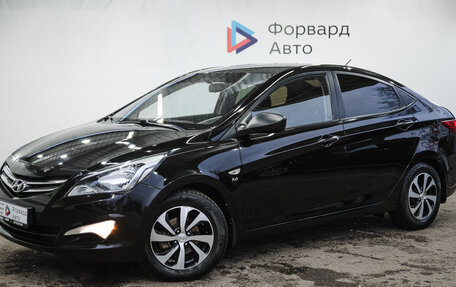 Hyundai Solaris II рестайлинг, 2015 год, 1 100 000 рублей, 2 фотография