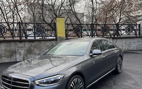 Mercedes-Benz S-Класс, 2022 год, 14 000 000 рублей, 3 фотография