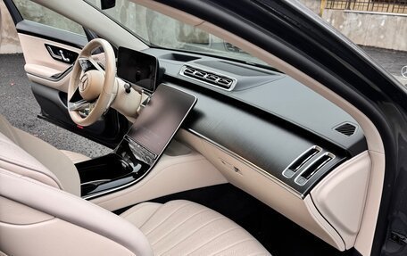 Mercedes-Benz S-Класс, 2022 год, 14 000 000 рублей, 11 фотография