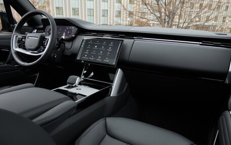 Land Rover Range Rover IV рестайлинг, 2025 год, 26 875 000 рублей, 13 фотография