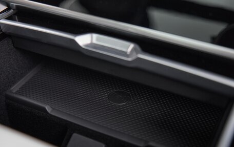 Land Rover Range Rover IV рестайлинг, 2025 год, 26 875 000 рублей, 26 фотография