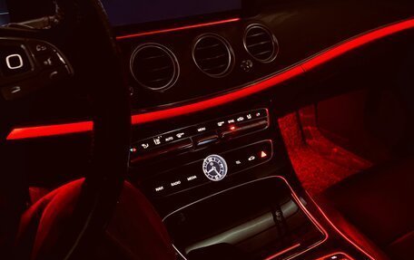 Mercedes-Benz E-Класс, 2017 год, 3 150 000 рублей, 4 фотография