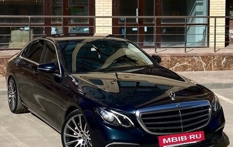 Mercedes-Benz E-Класс, 2017 год, 3 150 000 рублей, 2 фотография