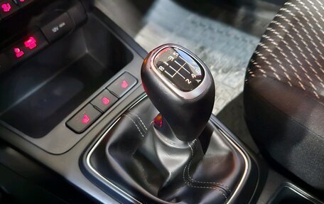 KIA Rio IV, 2018 год, 1 245 000 рублей, 17 фотография